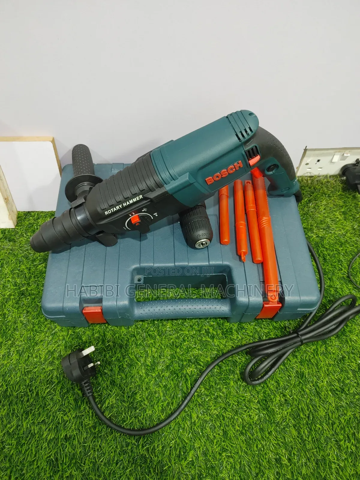 800w Bosch/Rotary Hammer/Demolition Drill Corded Electric