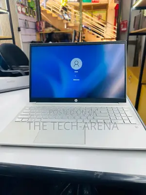 New Laptop HP Pavilion 15 8GB Intel Core i5 SSD 256GB