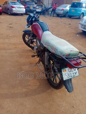 Yamaha Crux 2022 Red
