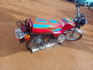 Bajaj Boxer 100 2019 Red