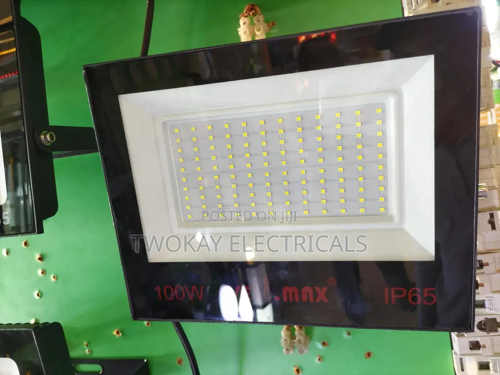 Vell Max 100w Flood Light