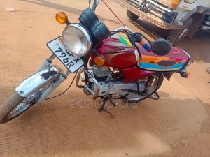 Bajaj Boxer 100 2022 Red