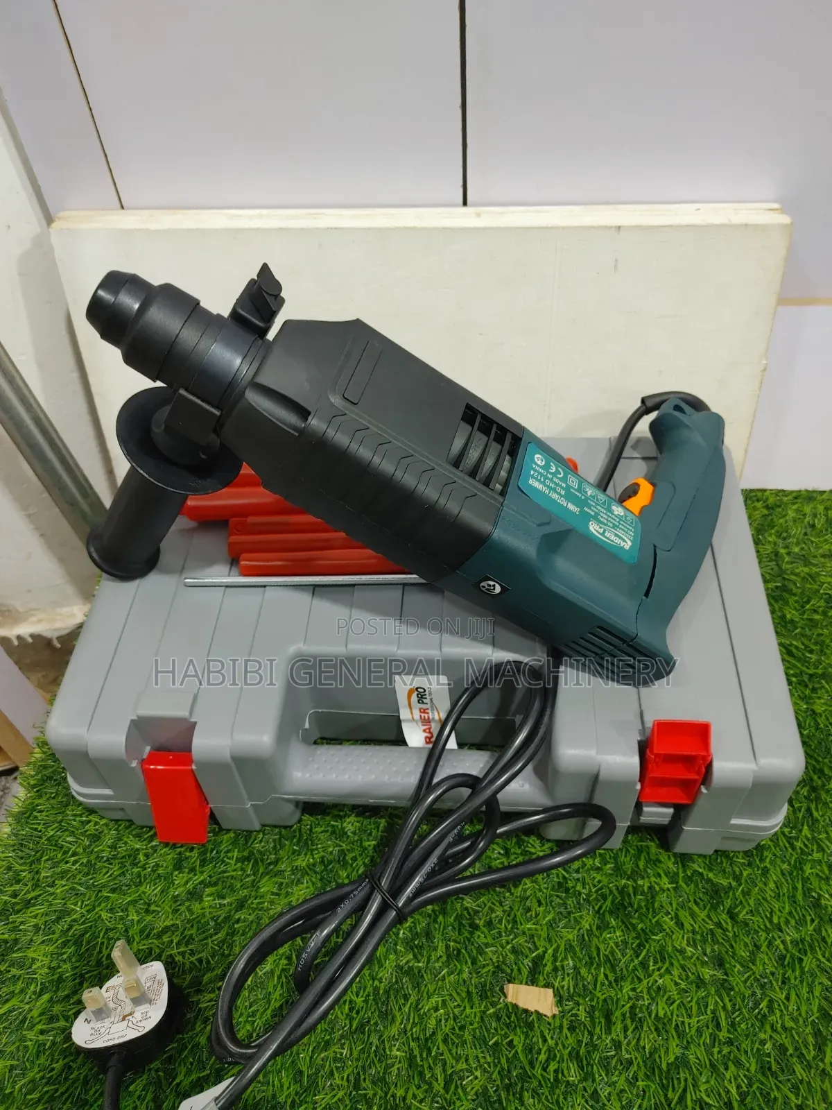 Raider Pro 24mm Corded Electric 850watts Rotary Hammer Drill