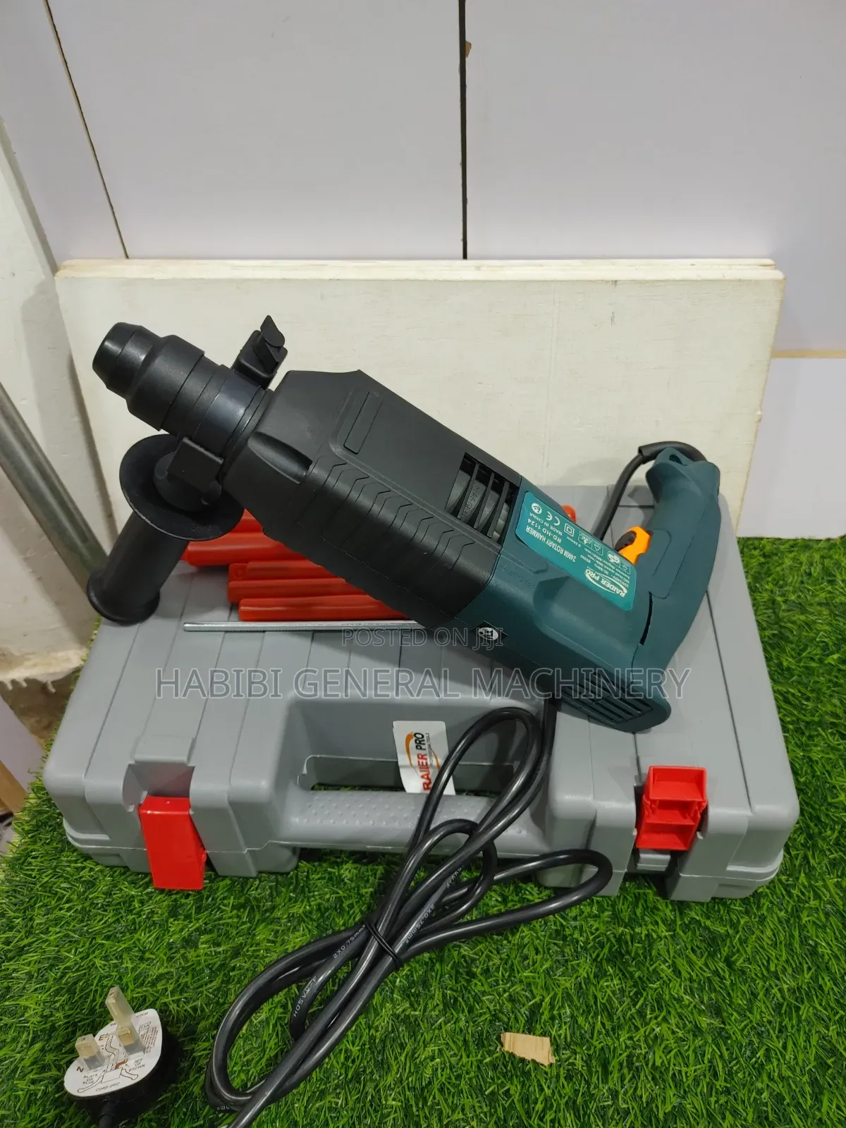 Raider Pro 24mm Corded Electric 850watts Rotary Hammer Drill