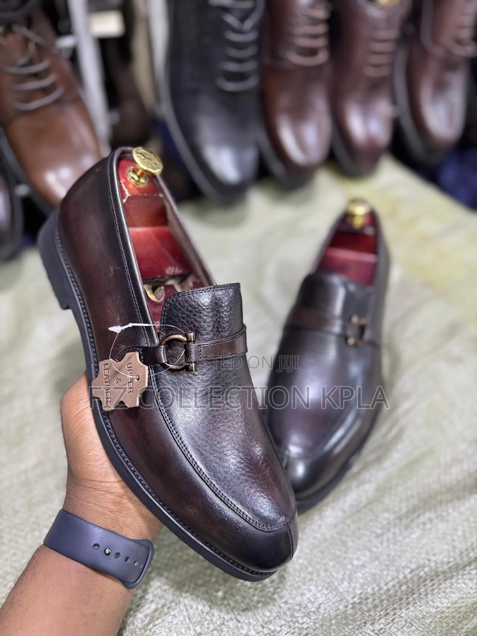 Pure Coffee Elegance Loafer