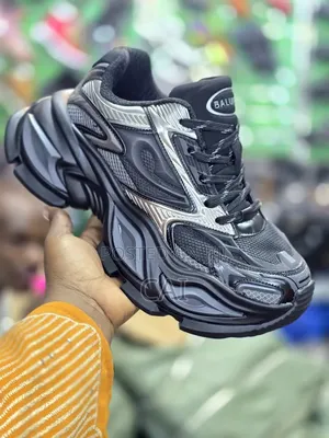 Balunhui Brand Black and Silver Sneakers