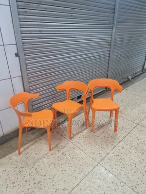 Modern Eviroments Plastic Chairs Plastic Chairs