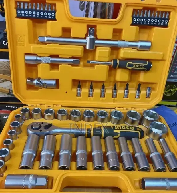 Socket Wrench Set or Box Spanner Set
