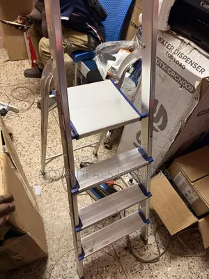 Aluminum Adjustable4step Folding Ladder With Handrails Anti-Slip Steps