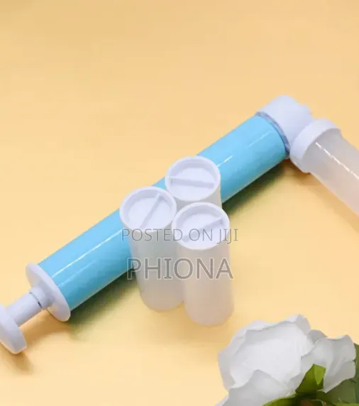 Plastic Cake Sprayer Tool
