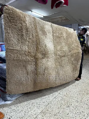 2.5 X2m Medium Fluffy Center Carpets Fluffy Rugs - Cream