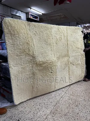 2.5 X2m Medium Fluffy Center Carpets Fluffy Rugs - Cream
