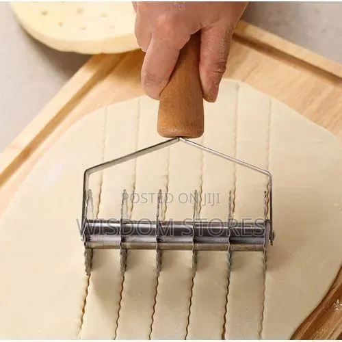 Professional Multi-Wheel Pastry and Pasta Cutter With Wooden Handle