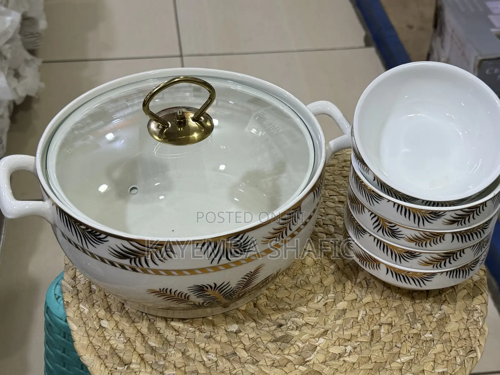 Elegant Gold Palm Leaf Ceramic Serving Set.