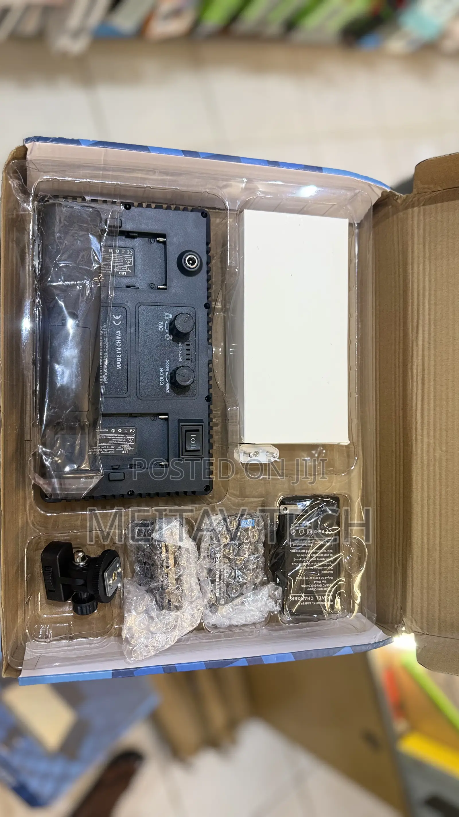 Pro Led 600 Led Video Light Panel
