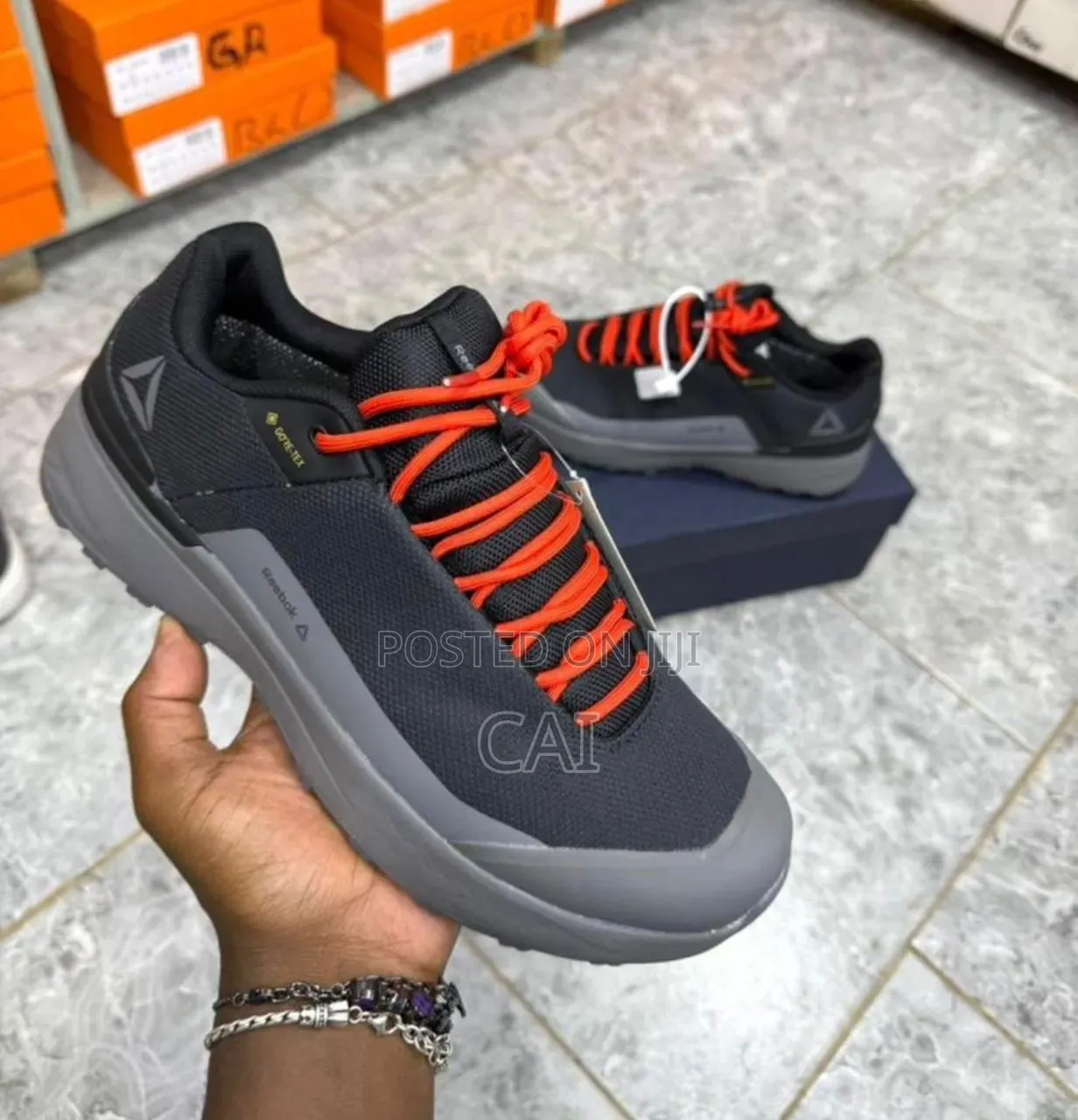 Reebok Trekking Sneakers