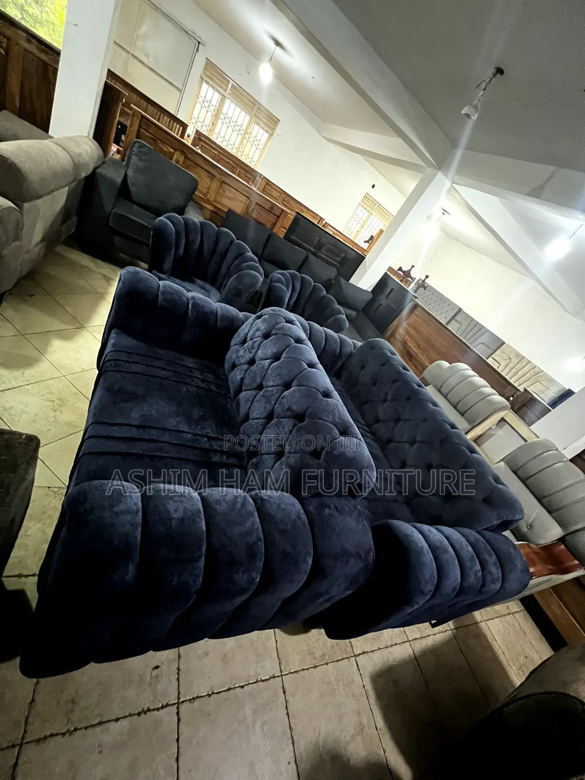 Classic Sofa Set / Chesterfield Sofas