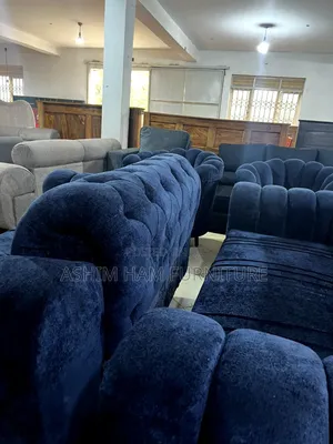 Classic Sofa Set / Chesterfield Sofas