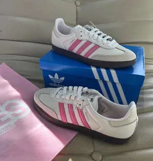 Adidas Samba White. Pink Accents