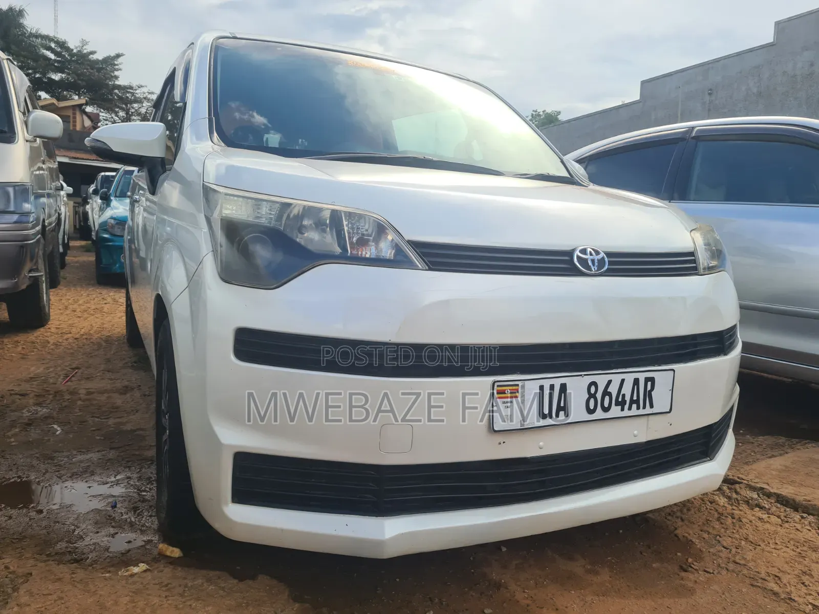 Toyota Spade 2012 White