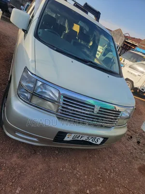Nissan Elgrand 2002 Silver