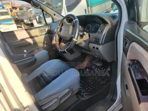 Nissan Elgrand 2002 Silver