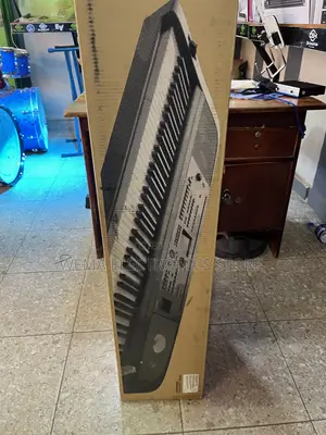 Yamaha DGX 670b