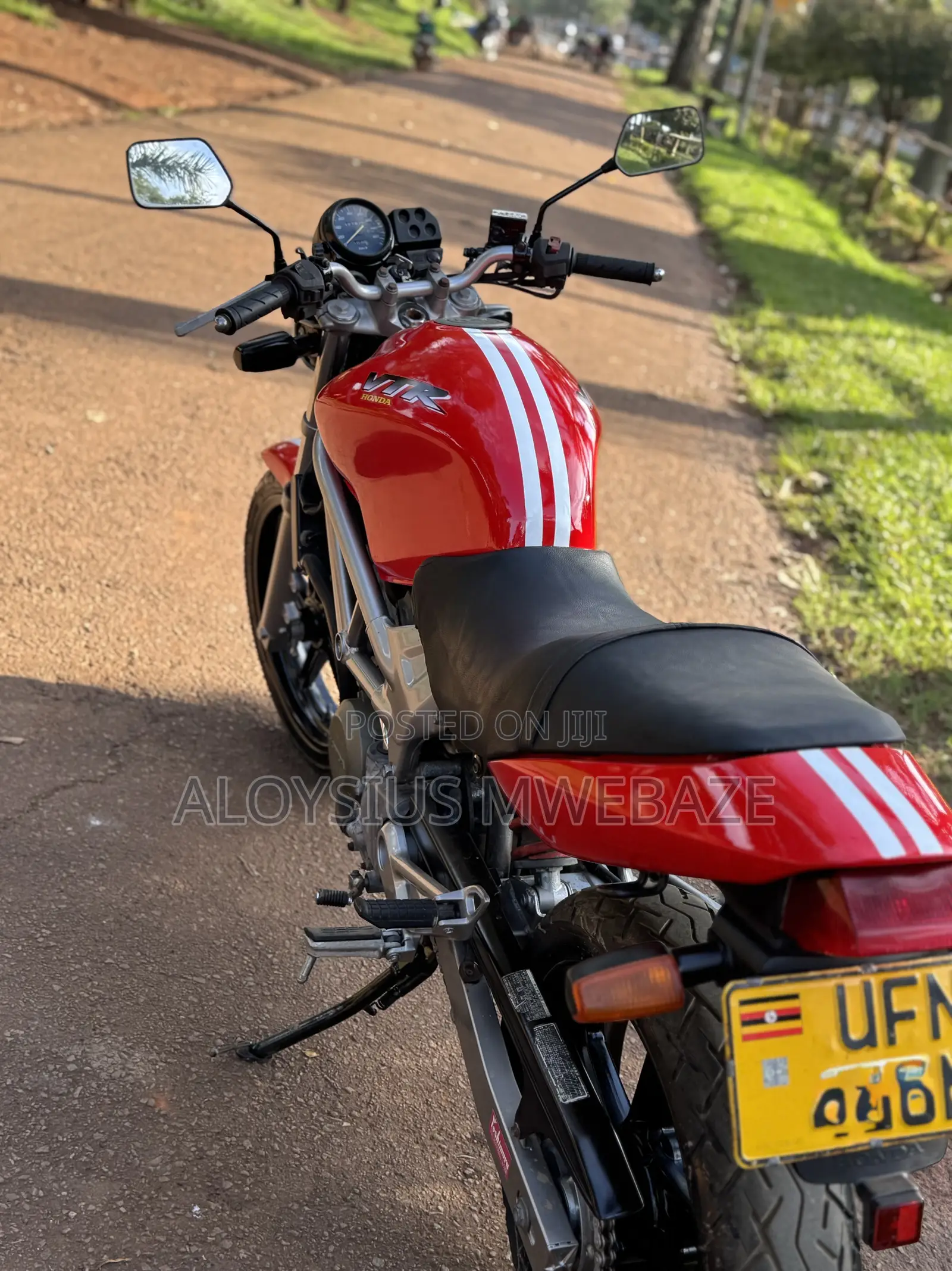 Honda VT 2005 Red