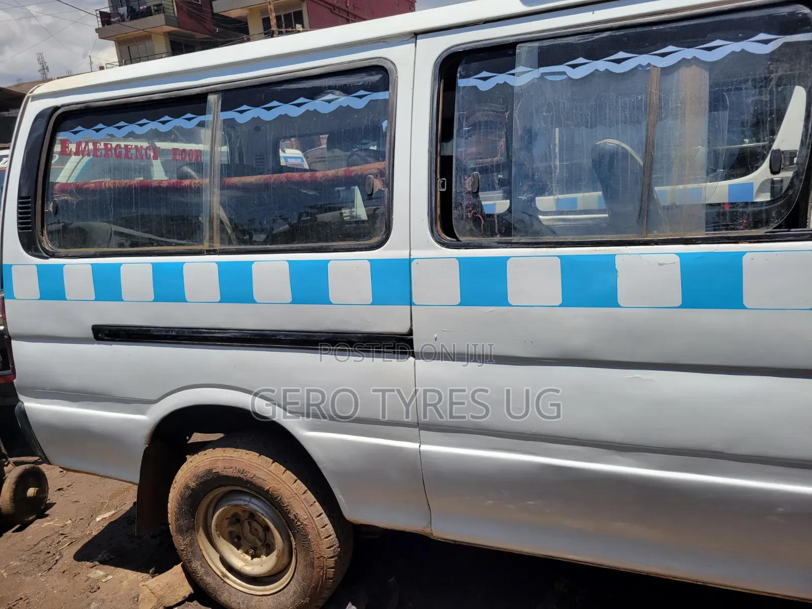 Toyota HiAce 1999 White