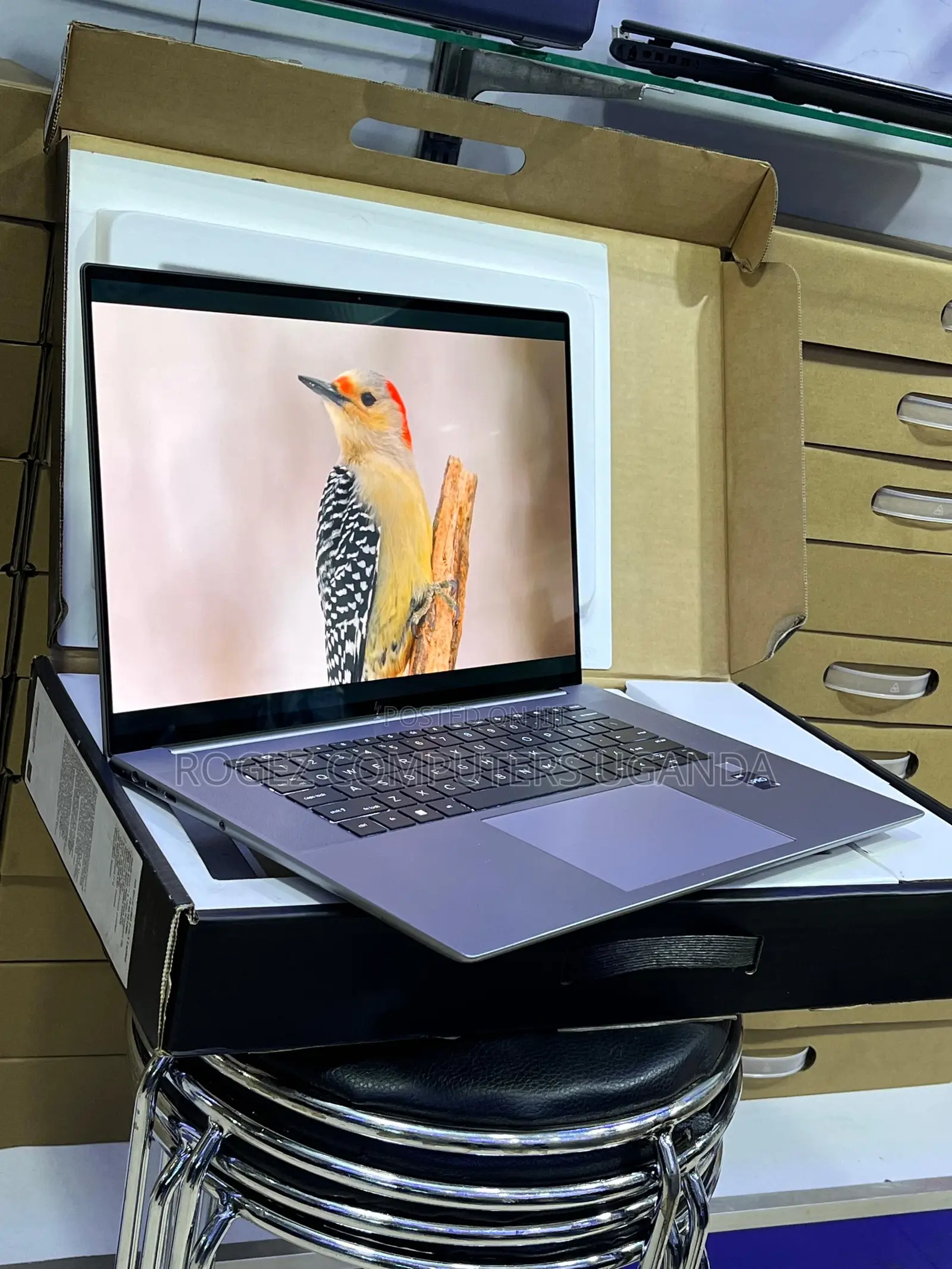 New Laptop HP ZBook Firefly 16inch G9 32GB Intel Core i9 SSD 1T