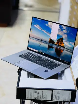 New Laptop HP ZBook Firefly 16inch G9 32GB Intel Core i9 SSD 1T