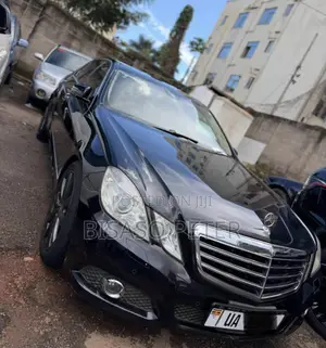 Mercedes-Benz E300 2011 Black