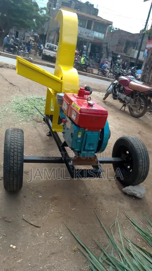 2 Big Wheels Silage Chopper