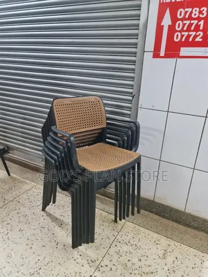 Retro Black Cafeteria Plastic Chairs Plastic Chairs