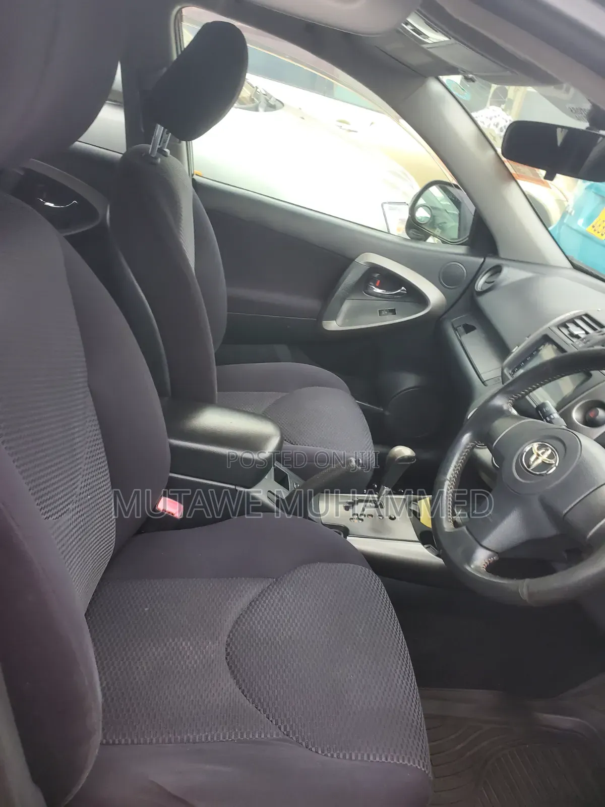 Toyota RAV4 2010 Black