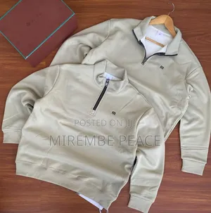 Good Quality Cotter Zipped Sweaters
