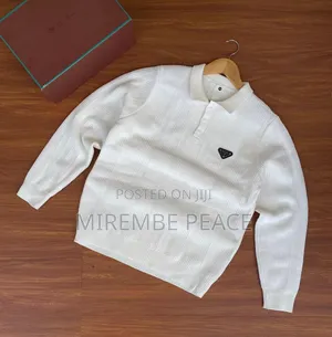 Good Quality Cotter Zipped Sweaters