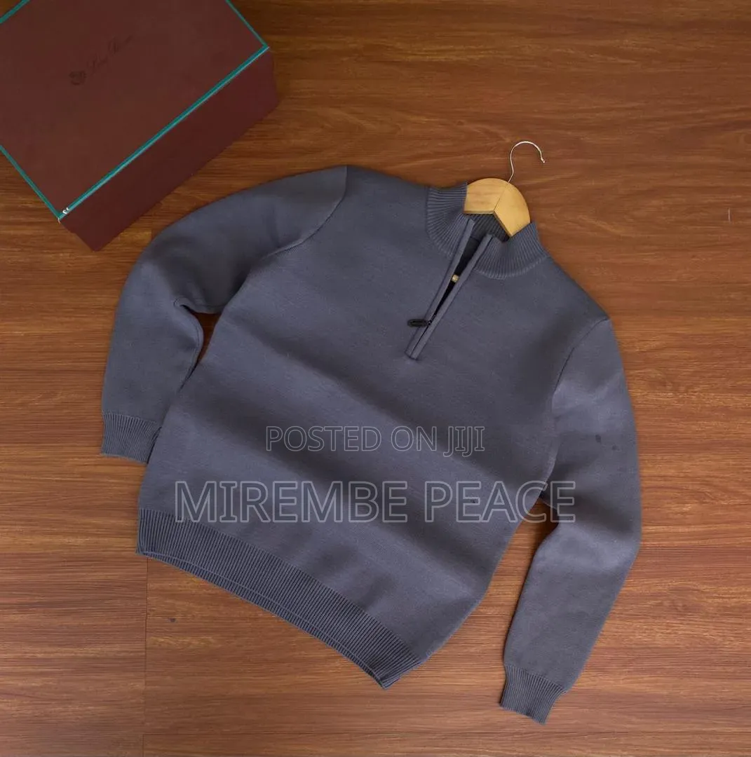 Good Quality Cotter Zipped Sweaters