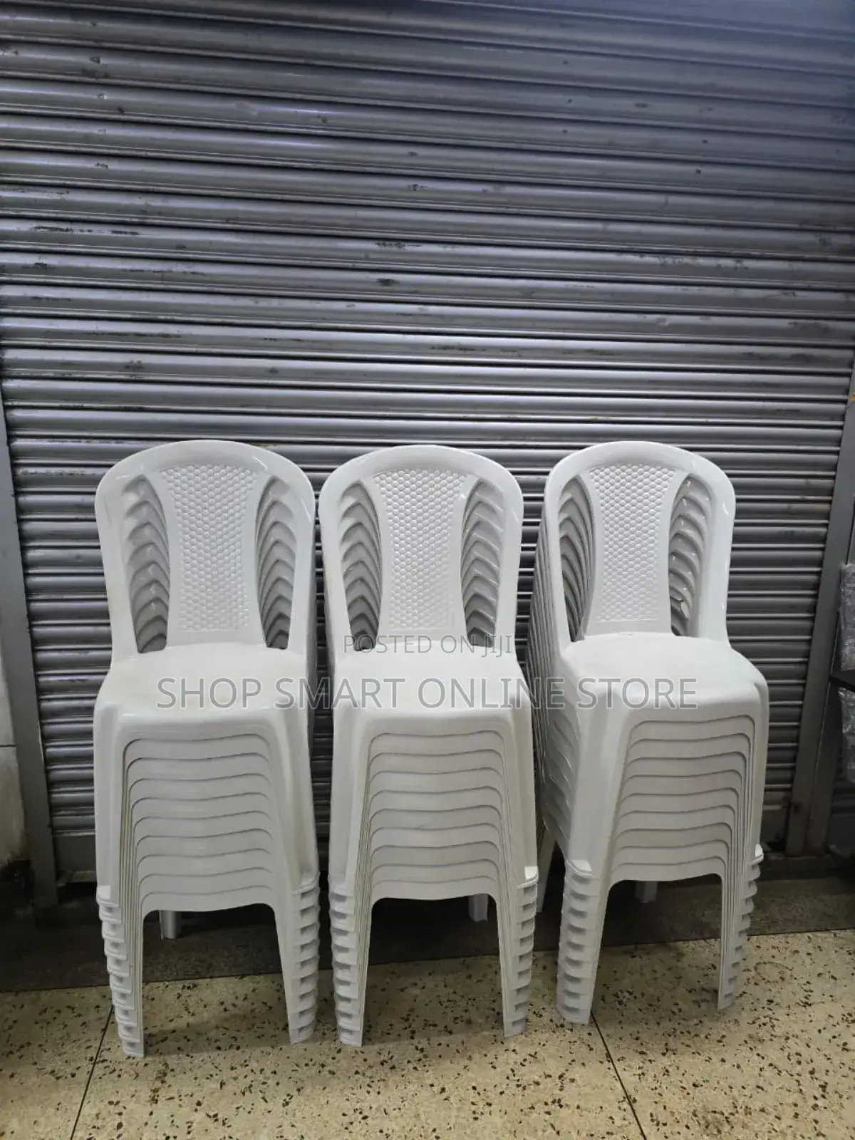 Dots Back Plastic Chairs Plastic Chairs