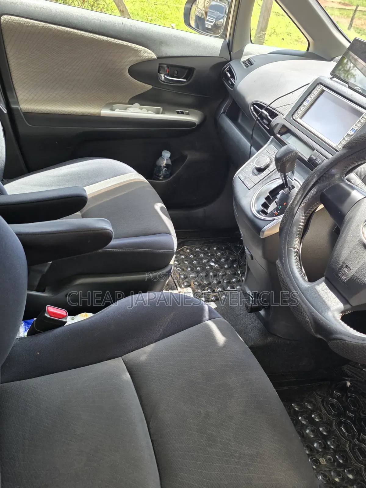 Toyota Wish 2010 Silver