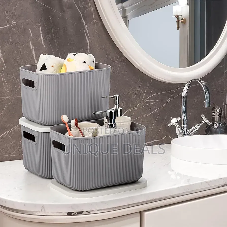 4pcs Plastic Storage Boxes With Lids