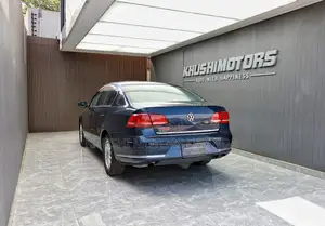 Volkswagen Passat 2012 Blue