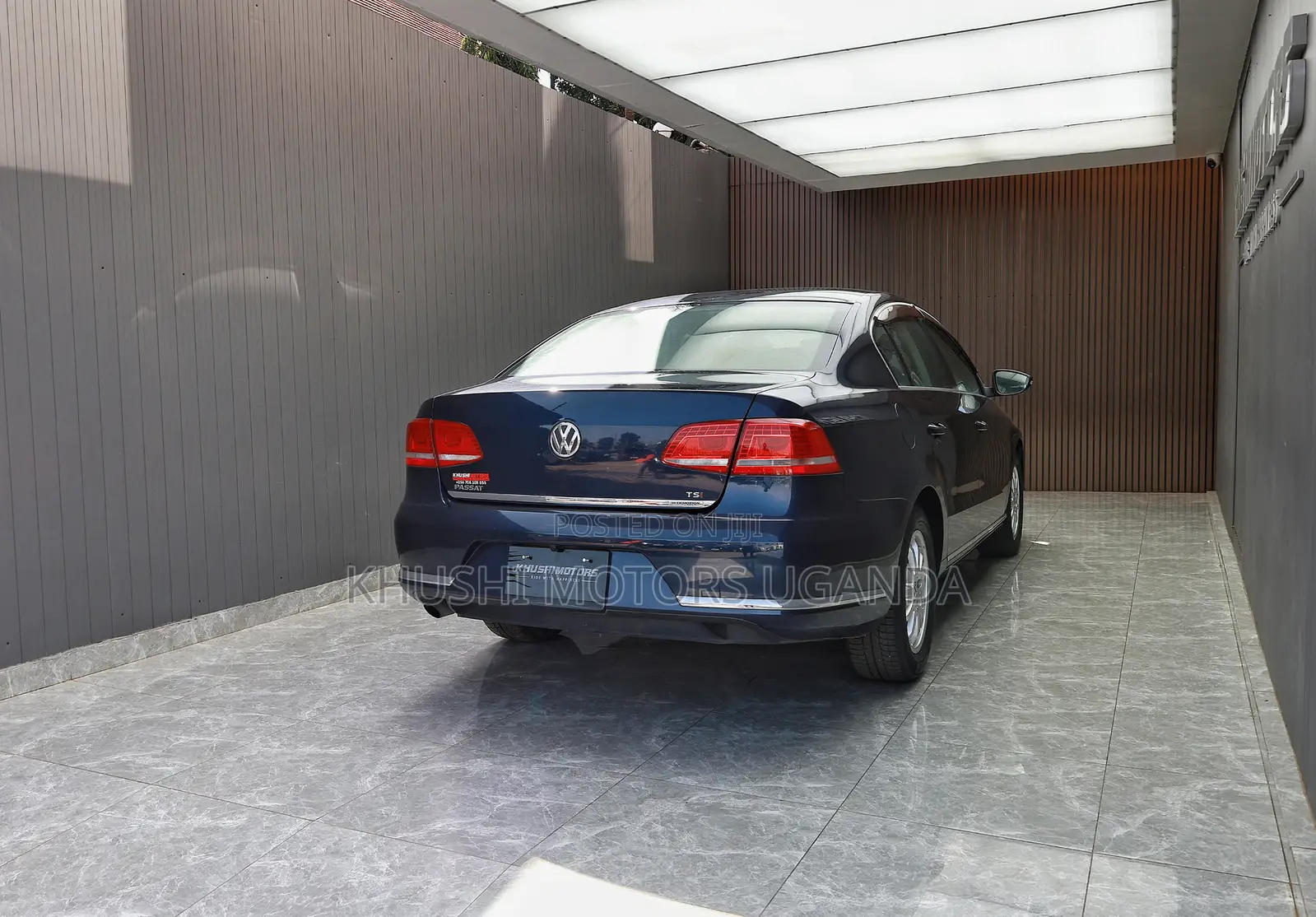 Volkswagen Passat 2012 Blue