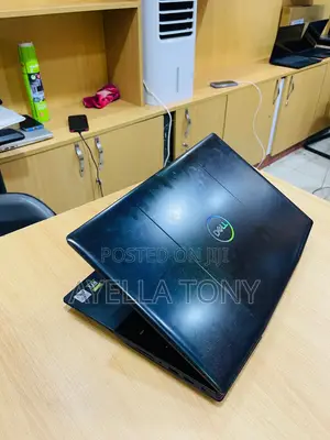 New Laptop Dell G15 5535 6GB Intel Core i7 SSD 512GB