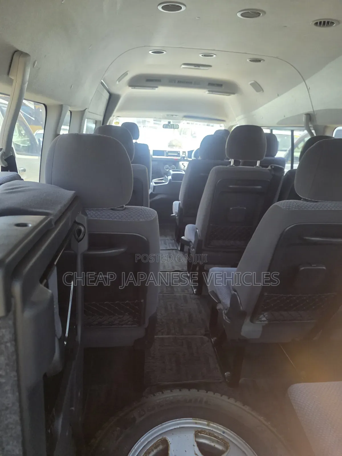 Toyota HiAce 2014 White