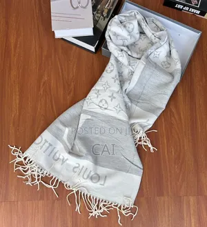 Louis Vuitton Monogram Giant Scarf