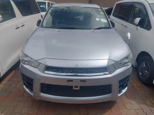 Mitsubishi Outlander SE (AWC) 2013 Silver
