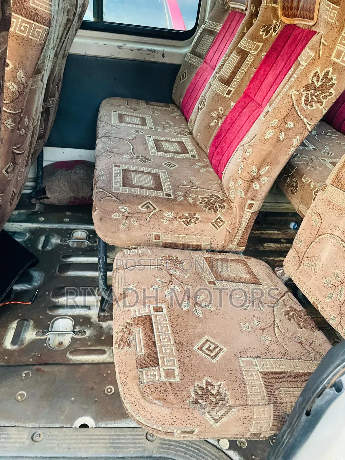 Toyota HiAce 2012 White
