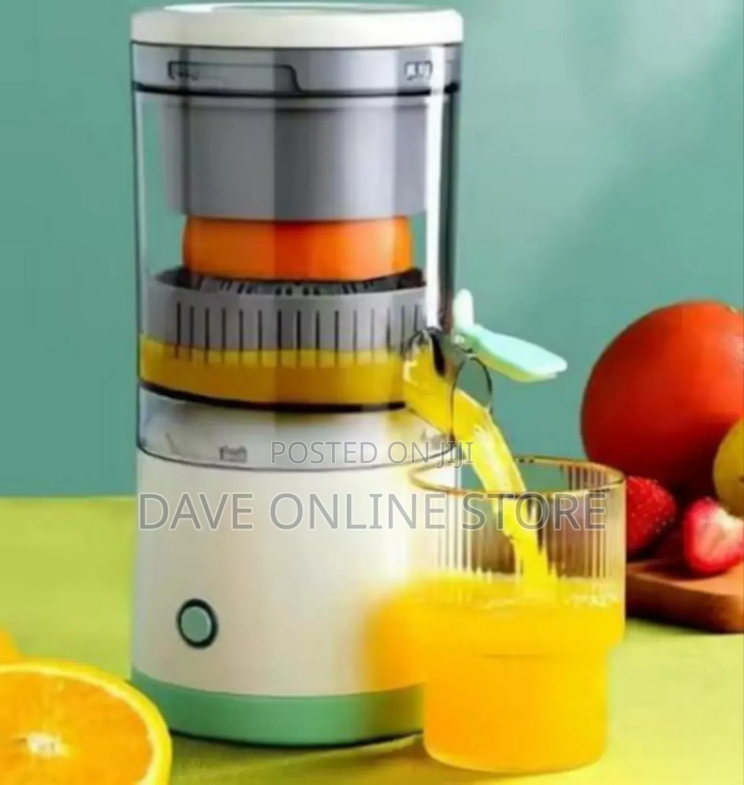 Portable Rechargeable Electric Citrus Juicer With Automatic