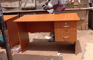 Office Table/Office Table/Officetable/Officetable/Offices Tables/T105a